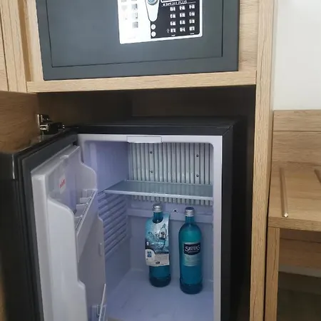 Hotel Gruener Baum Mit Restaurant & Wellness Oberzent