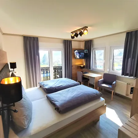 Hotel Gruener Baum Mit Restaurant & Wellness Oberzent