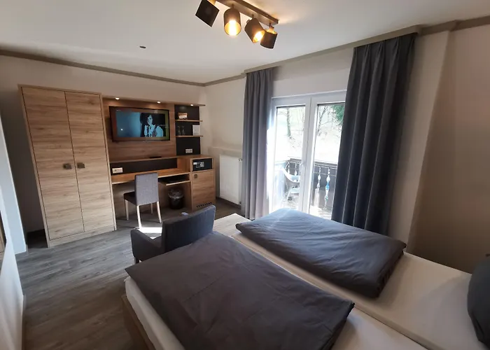 Gruener Baum Mit Restaurant & Wellness Hotel Oberzent