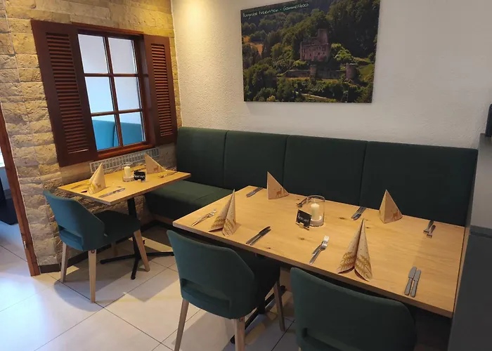 Gruener Baum Mit Restaurant & Wellness 3*